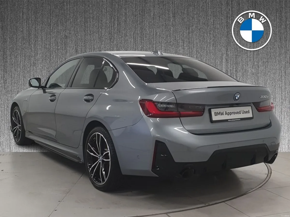 BMW 3-Series 330e M Sport - Image 2