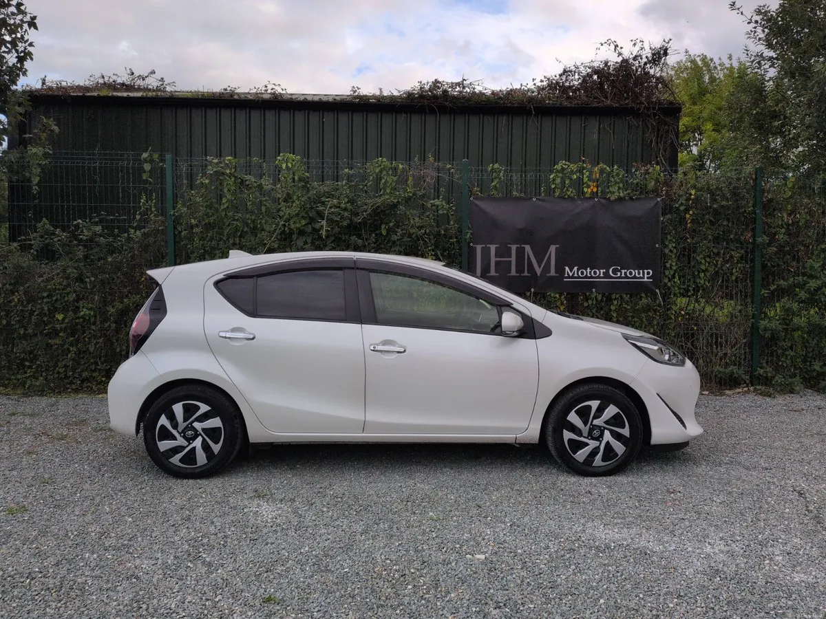 2020 Toyota Aqua S 1.5 Hybrid* LOW KMS *NEW NCT - Image 3