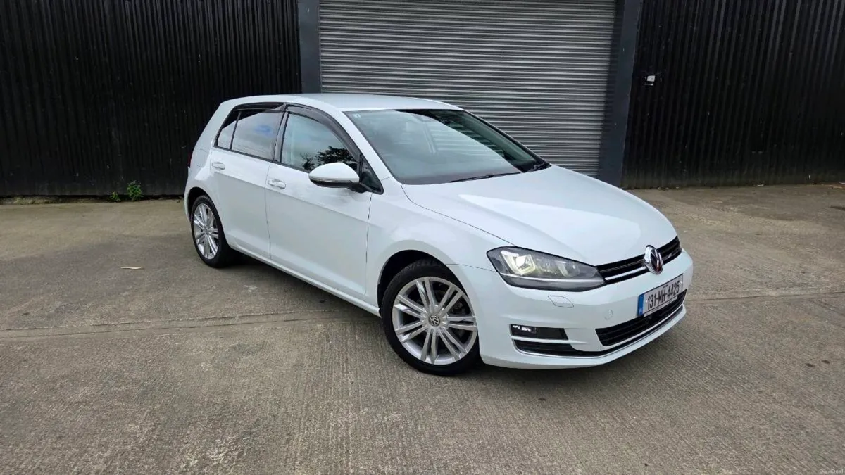 Volkswagen Golf 1.4tsi/Automatic/Highline - Image 2