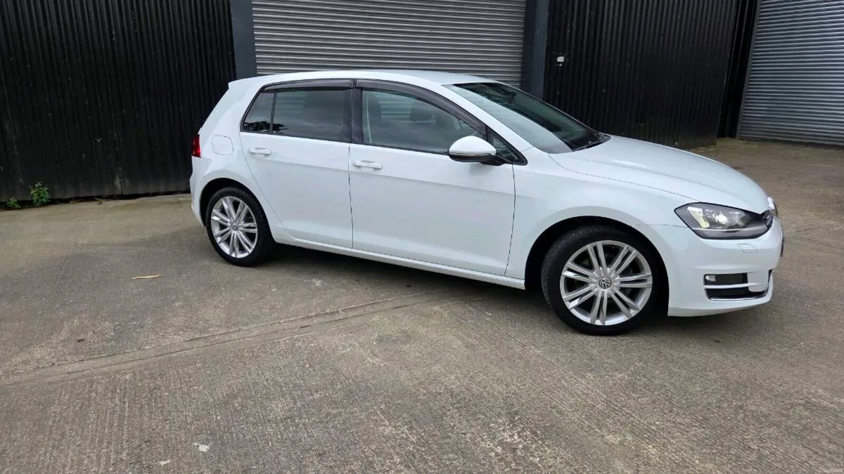 Volkswagen Golf 1.4tsi/Automatic/Highline - Image 4