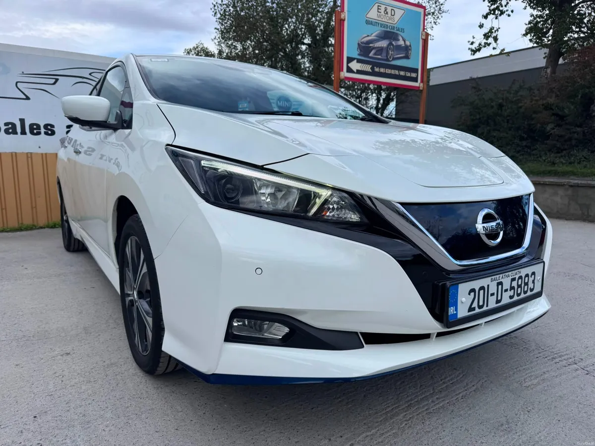 201 Nissan Leaf SV Premium 62 kWh 360 Big Battery - Image 5