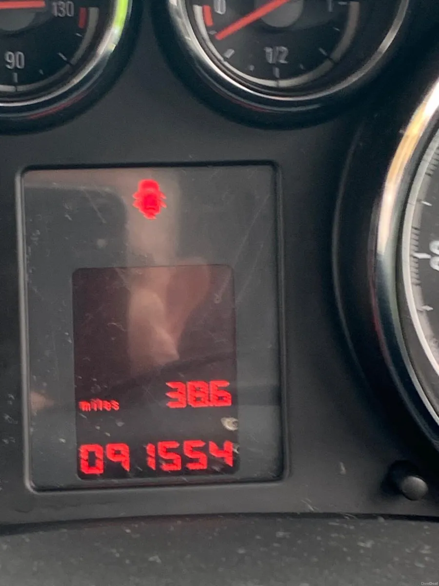 Car - Image 3