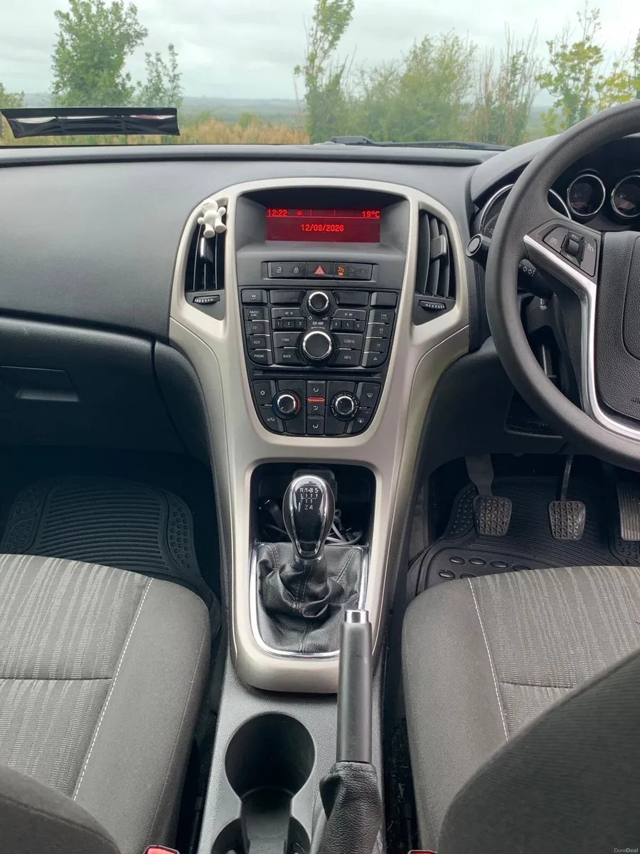 Car - Image 6