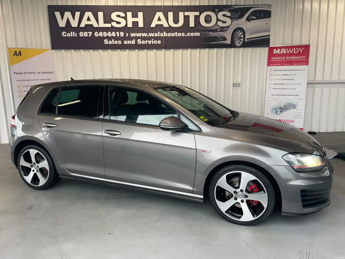 Volkswagen Golf GTI 2.0 TSI MANUAL 6SPEED FWD 220 - Image 2