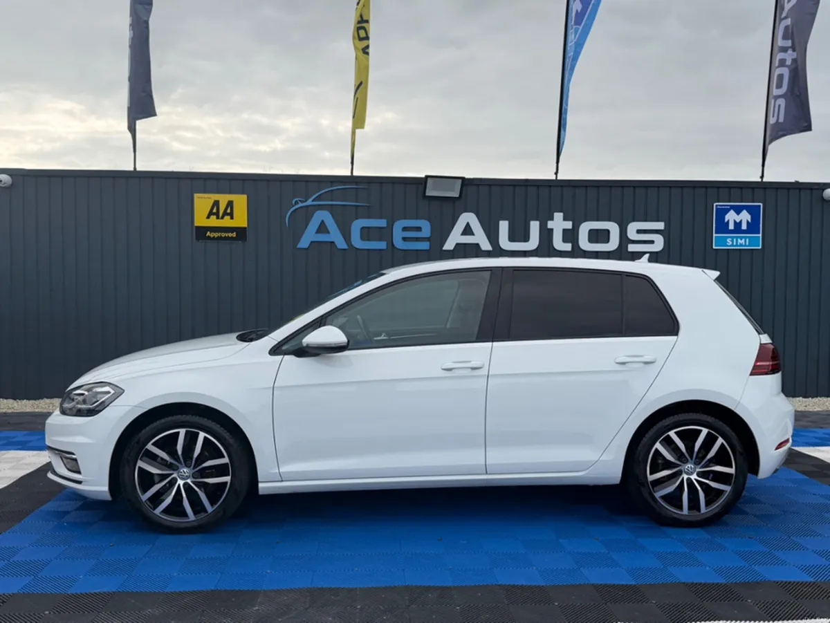 Volkswagen Golf HIGHLINE - 1.4 PETROL - AUTO - 12M - Image 4