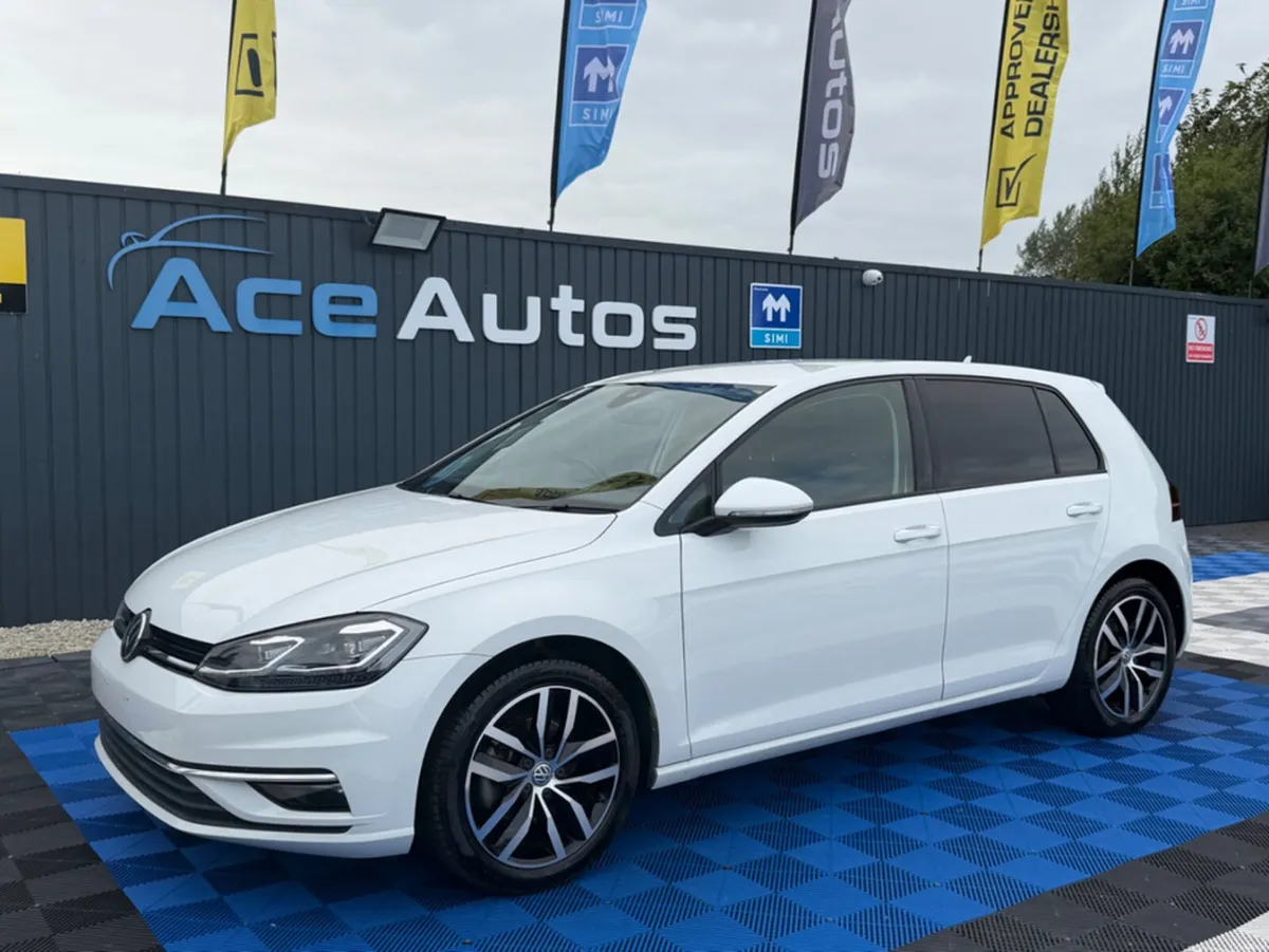Volkswagen Golf HIGHLINE - 1.4 PETROL - AUTO - 12M - Image 3