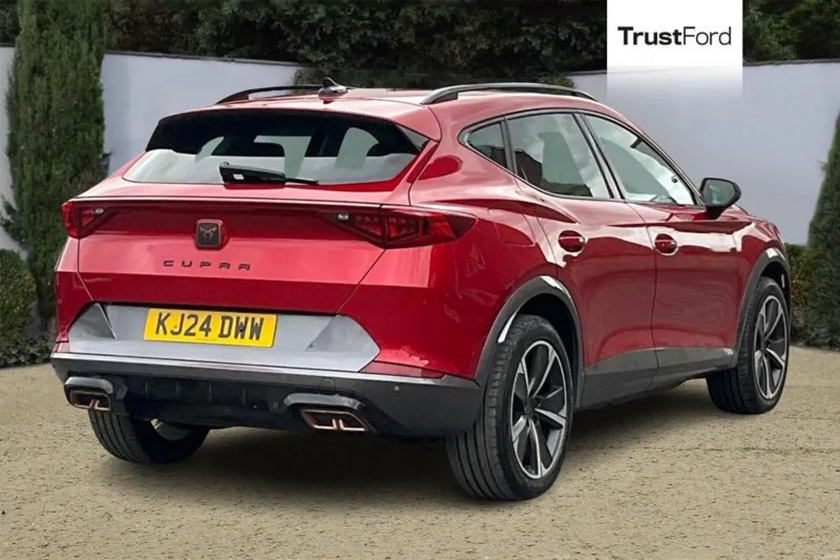 Cupra Formentor 1.4 eHybrid 204 V1 5dr DSG - Image 4