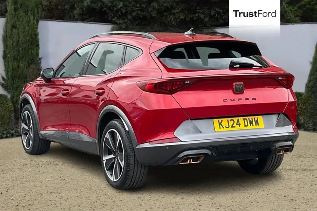 Cupra Formentor 1.4 eHybrid 204 V1 5dr DSG - Image 2