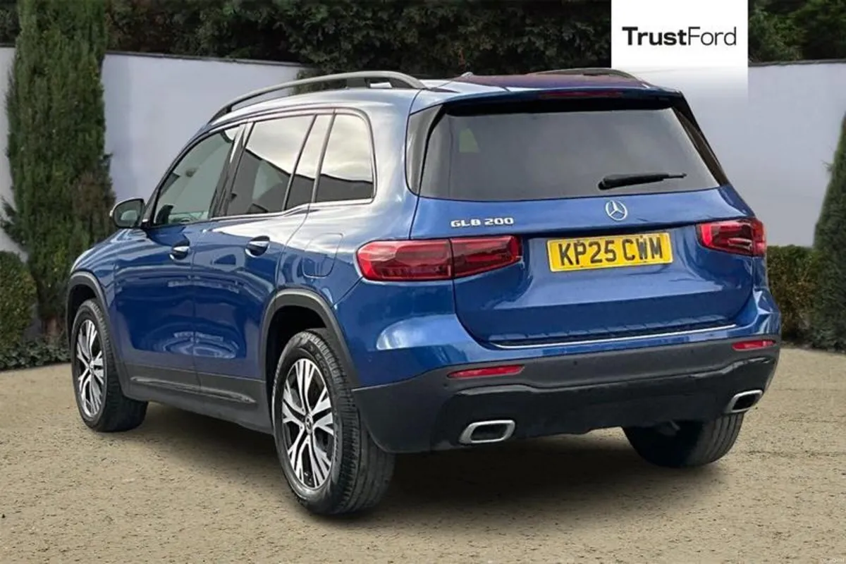 Mercedes-Benz GLB GLB 200 Sport Executive 5dr 7G-T - Image 2