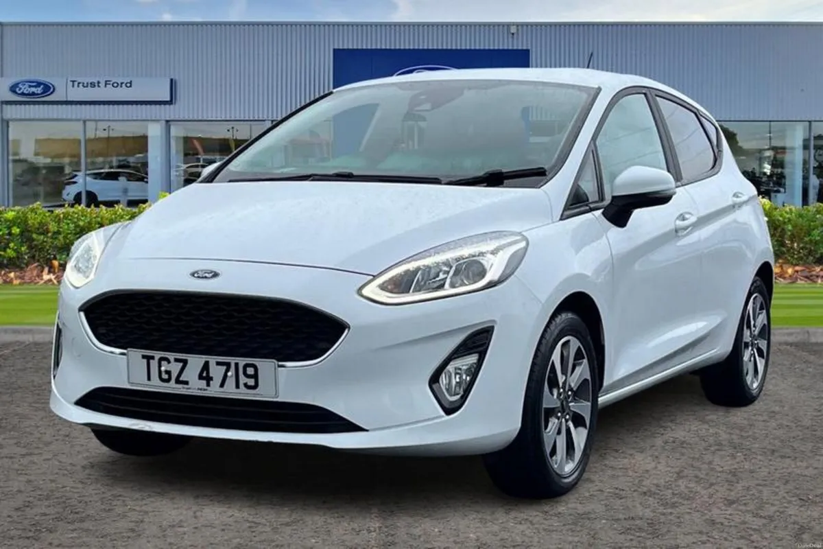 Ford Fiesta 1.1 75 Trend 5dr - Image 5