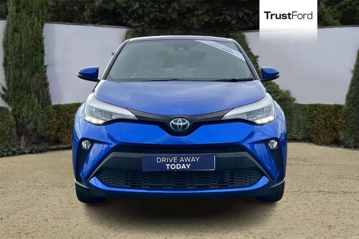 Toyota C-HR 1.8 VVT-h GPF Icon SUV 5dr Petrol Hybr - Image 6