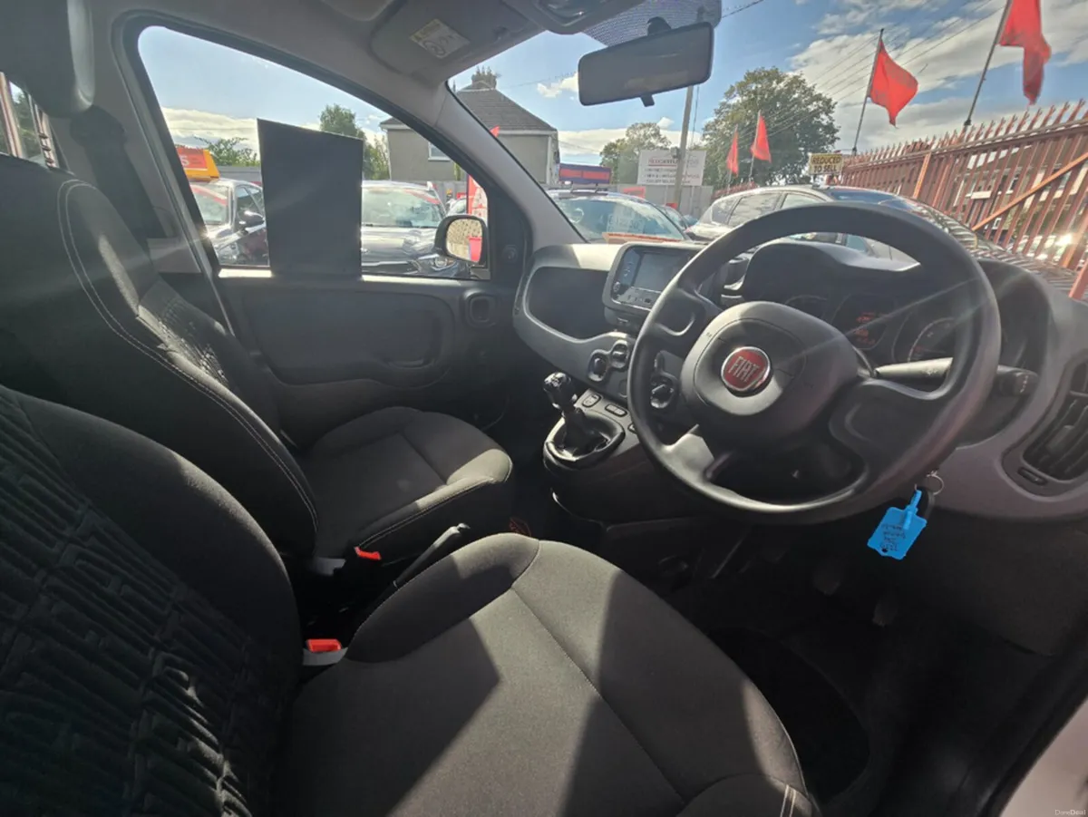 Fiat Panda 1.0 MHEV 5DR - Image 5