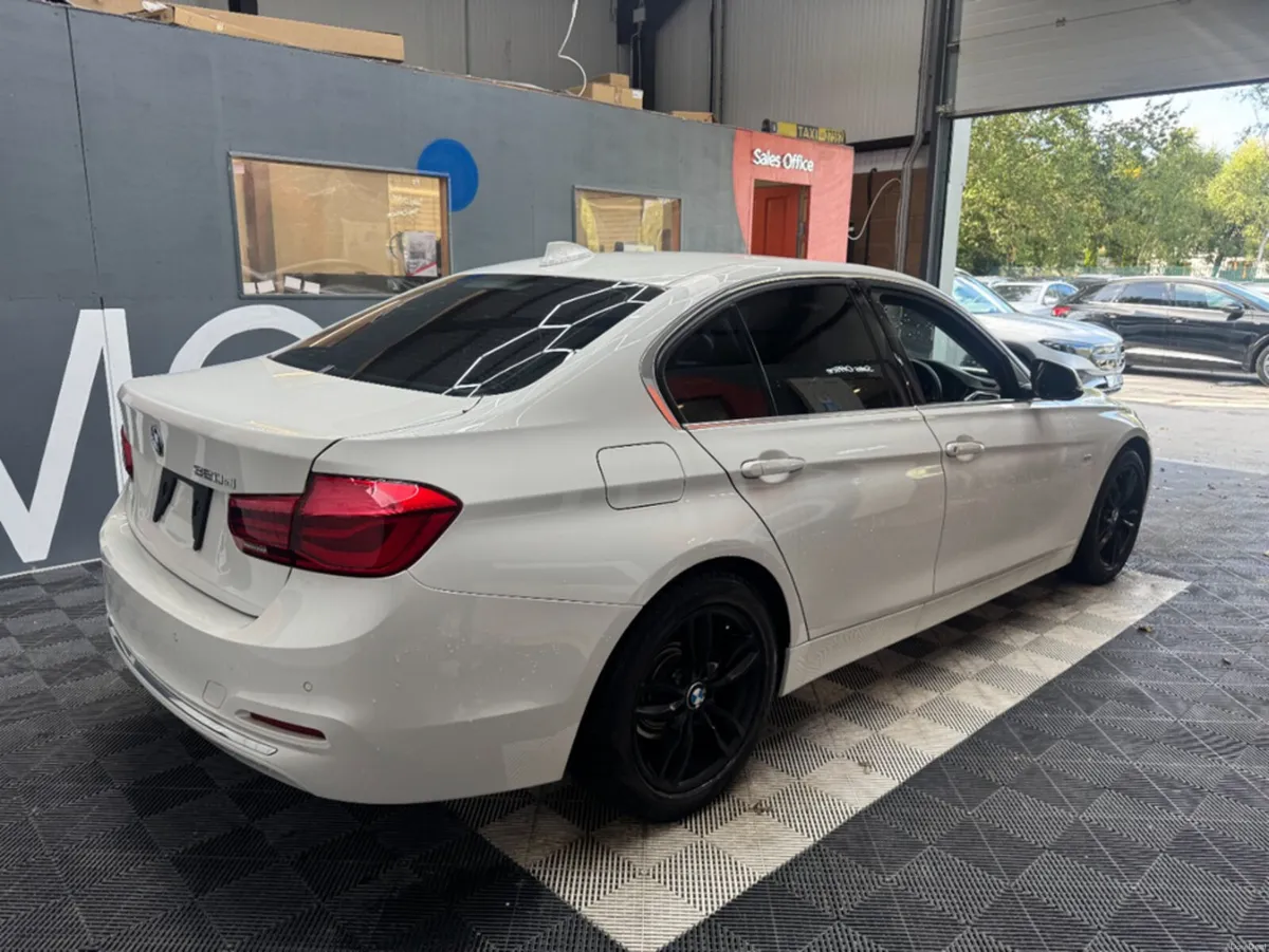 BMW 3-Series 2017 BMW 320D LUXURY 2.0 AUTOMATIC / - Image 3