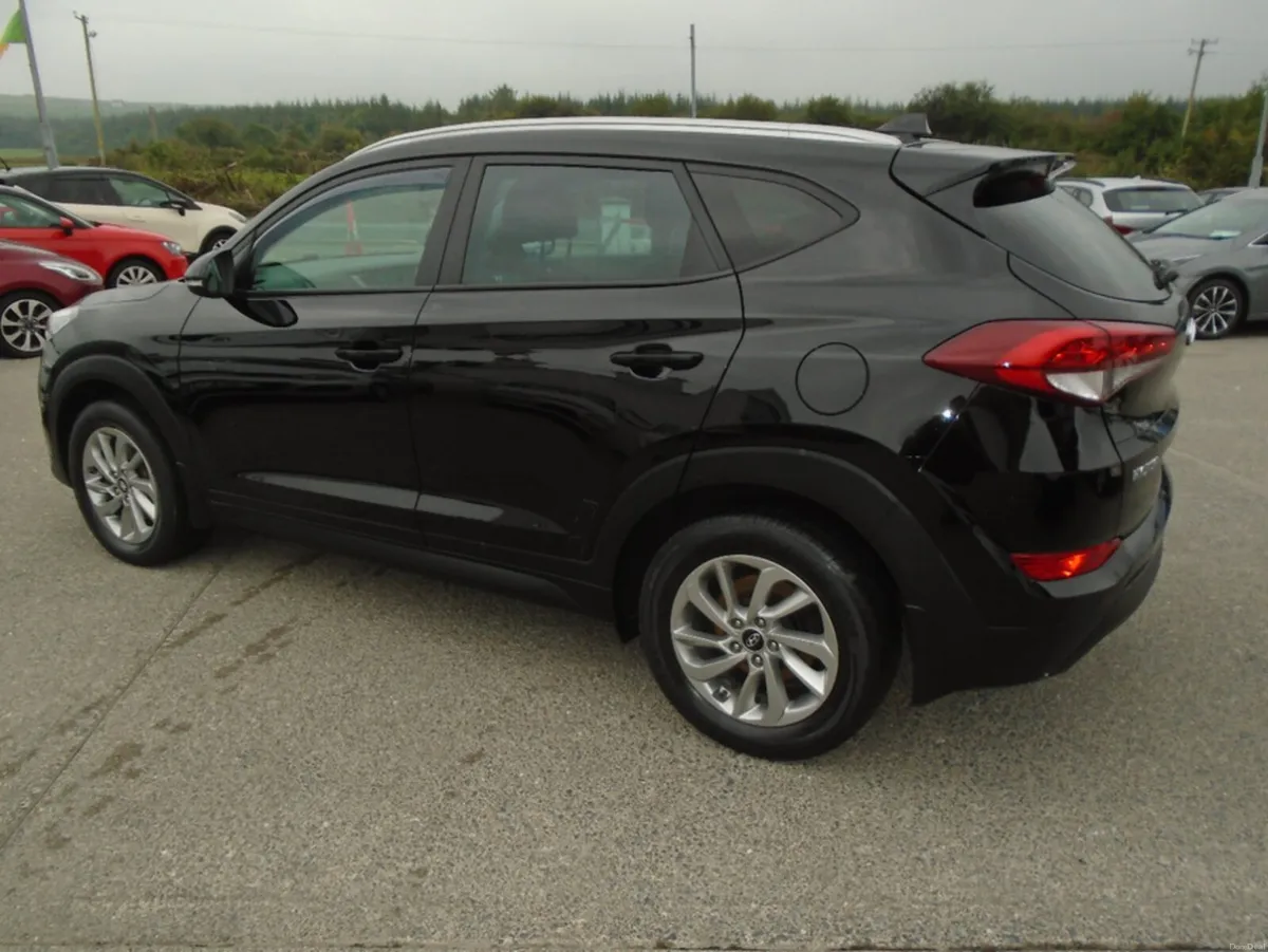 Hyundai Tucson EXECUTIVE 5DR - Image 5
