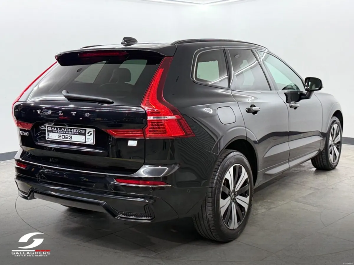 Volvo XC60 (231) T6 PHEV PLUS DARK AWD AUTO TOP SP - Image 4