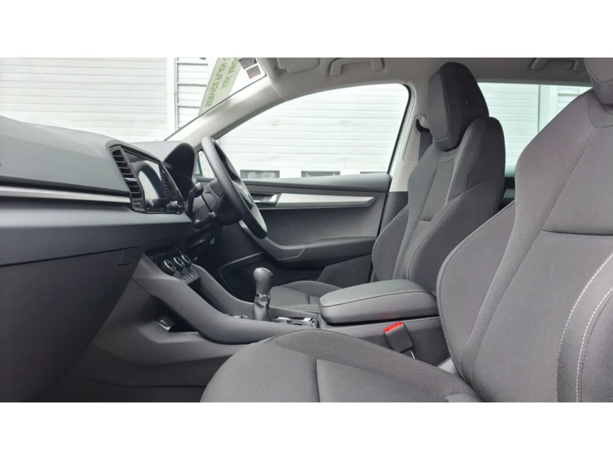 Skoda Karoq KAROQ SELECTION 2.0TDI 115 BHP WINTER - Image 4