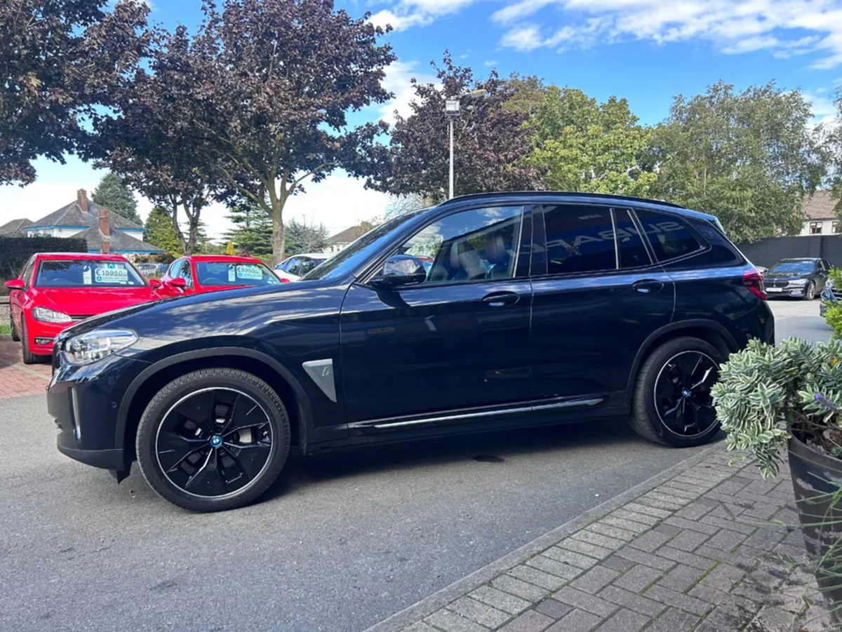 BMW iX3 M-Sport Premier Edition-Pro - Carbon Black - Image 5