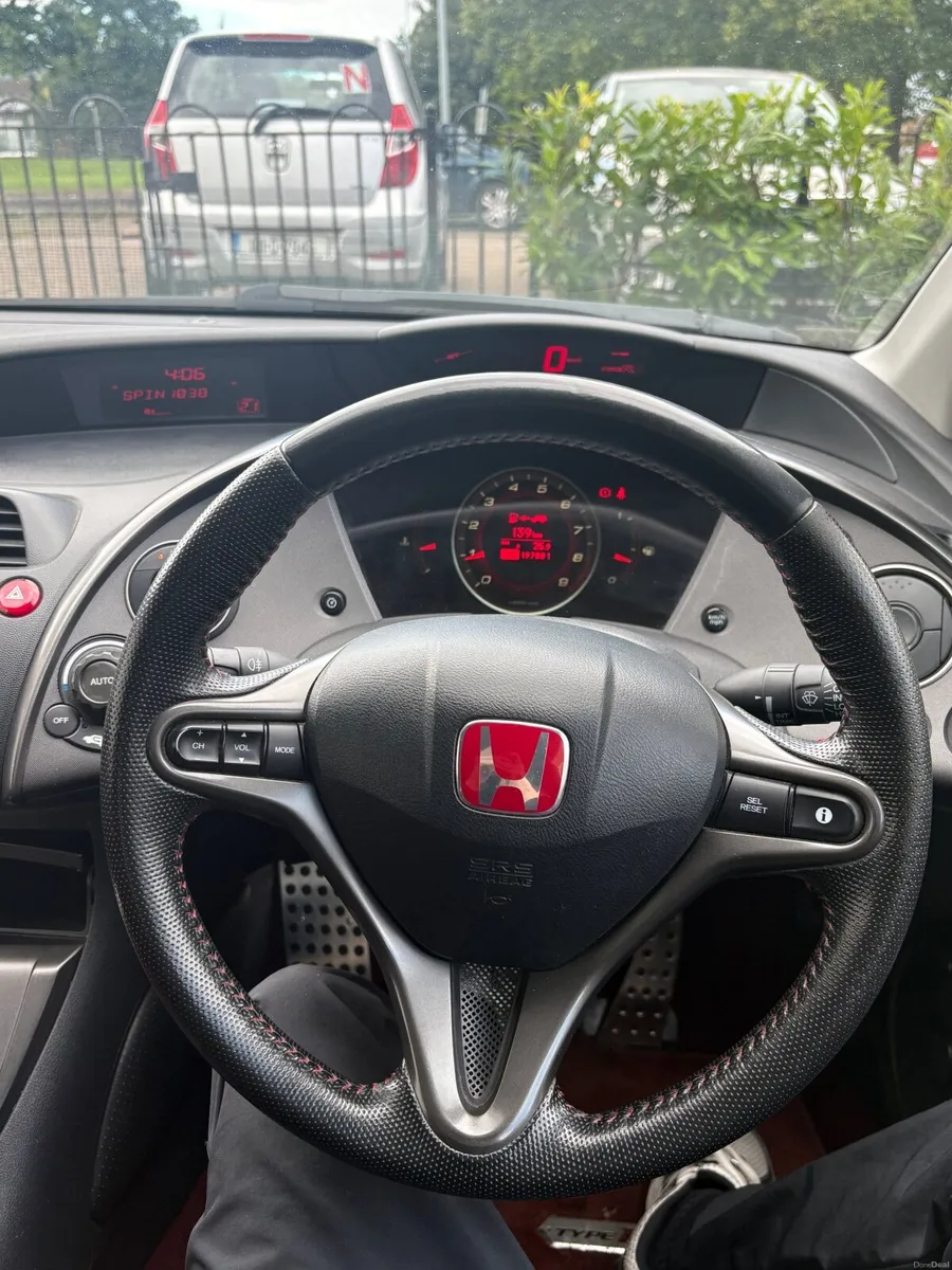 Honda Civic 2007 type r - Image 5
