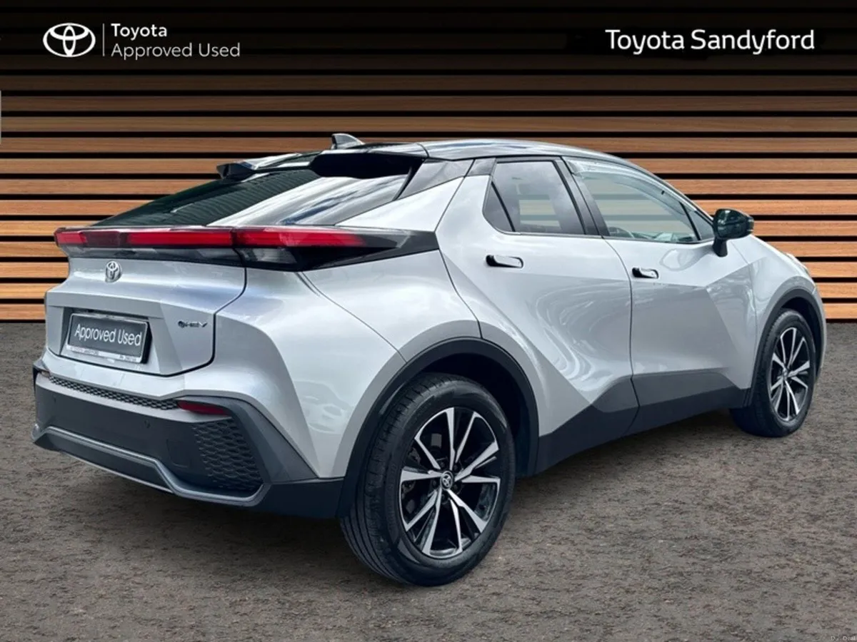 Toyota C-HR HYBRID SPORT+ // GLASS PAN ROOF // APP - Image 2