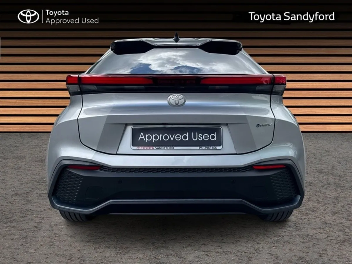 Toyota C-HR HYBRID SPORT+ // GLASS PAN ROOF // APP - Image 4