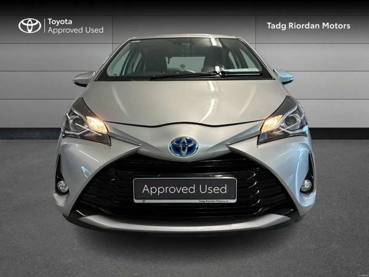 Toyota Yaris HYBRID 5DR LUNA - Image 5