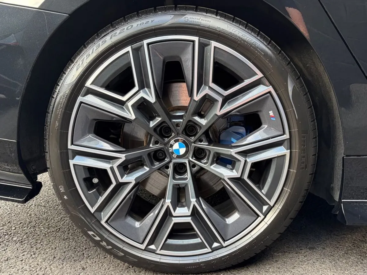 BMW 5-Series 530E G61 MSPORT TOURING 295BHP 5DR AU - Image 3