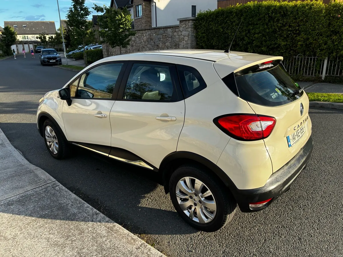 Renault Captur - Image 5
