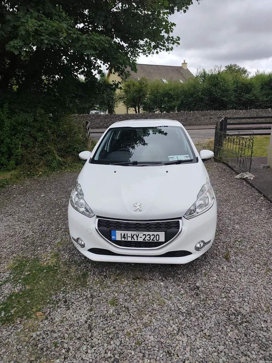 Peugeot 208 2014 Automatic - Image 1