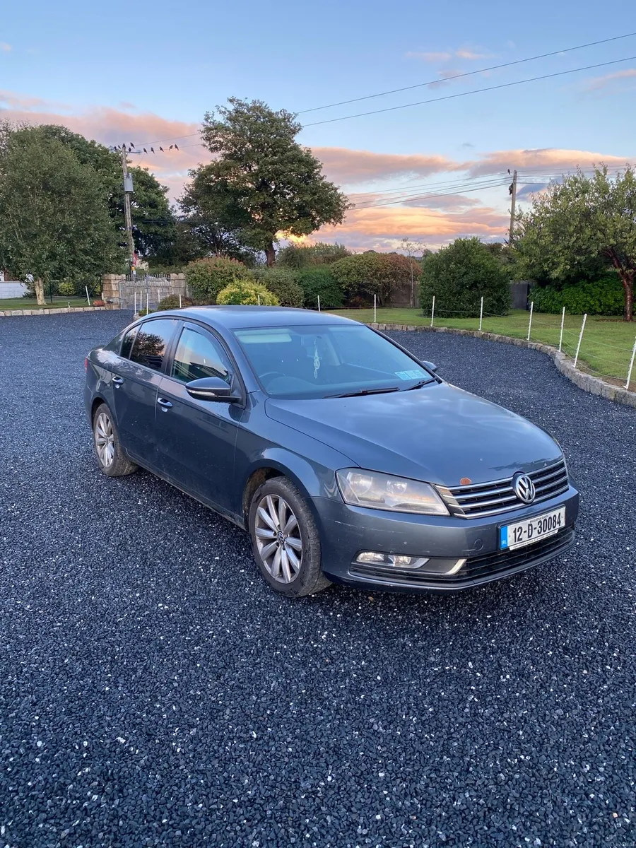 Passat 2012 1.6L - Image 1
