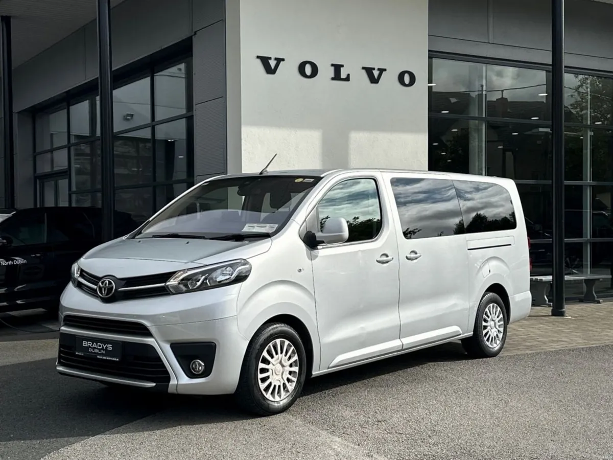 Toyota Proace 2.0 D-4D MWB Proace Verso Shuttle,## - Image 1