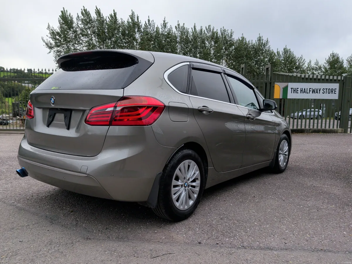 BMW 218D - Image 4