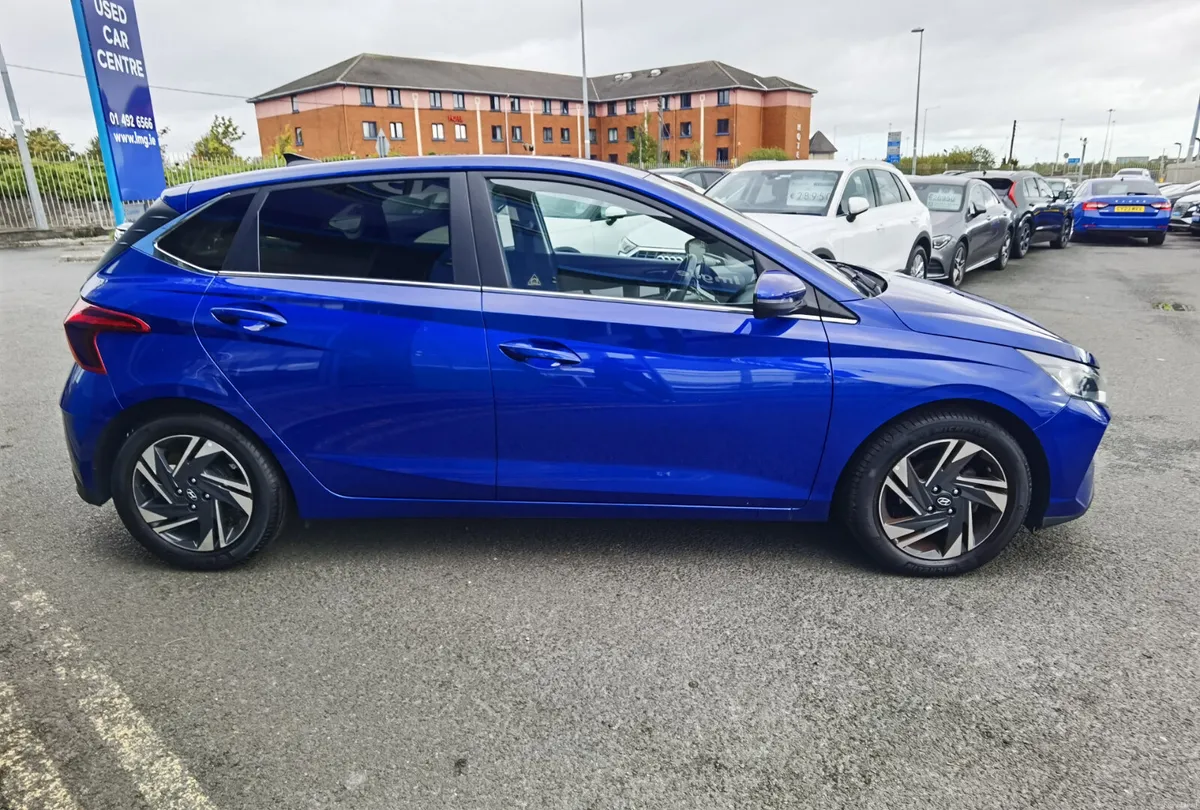 Hyundai i20 DELUXE PLUS 2023 - Image 4