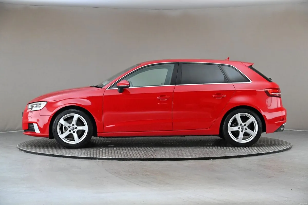 Audi A3 1.4 TFSI DSG SPORTBACK - Image 5