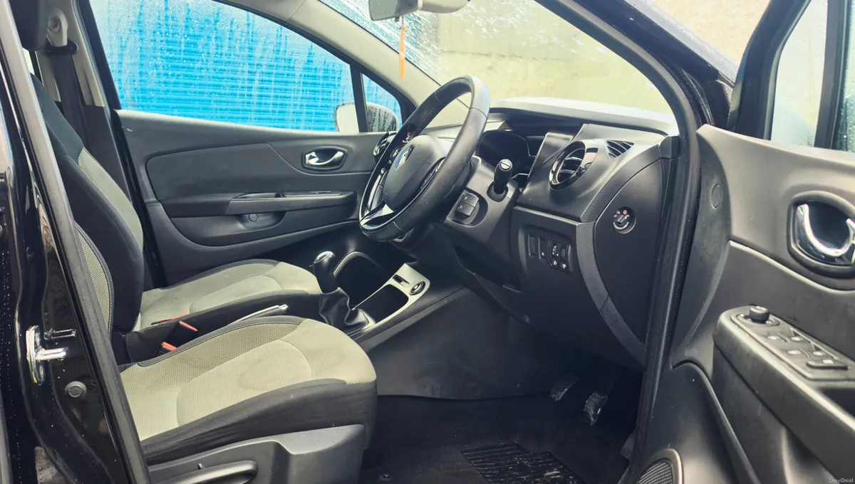 Renault Captur 1.5Dci NEW NCT 11.27 TAX 11.26 - Image 5