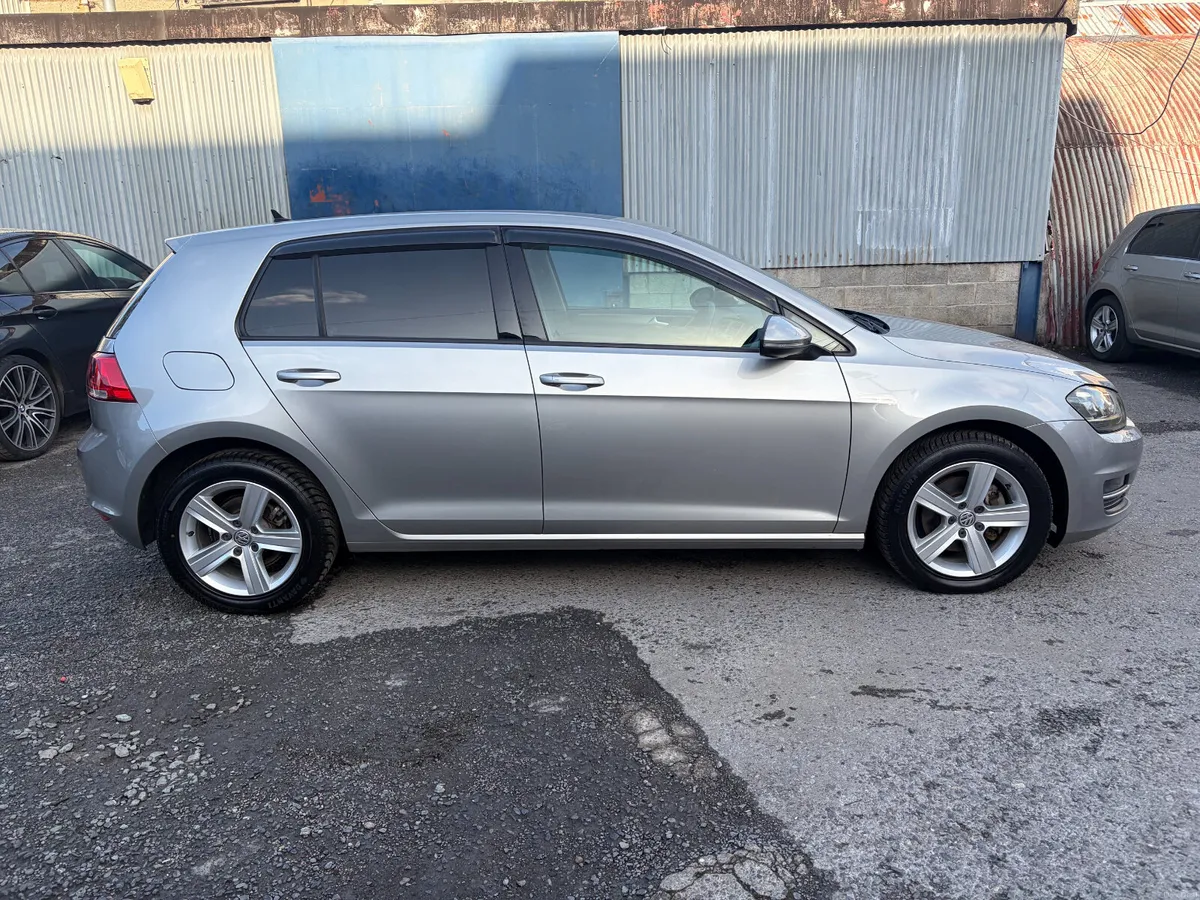 Volkswagen Golf 2015 COMFORTLINE, AUTOMATIC - Image 2