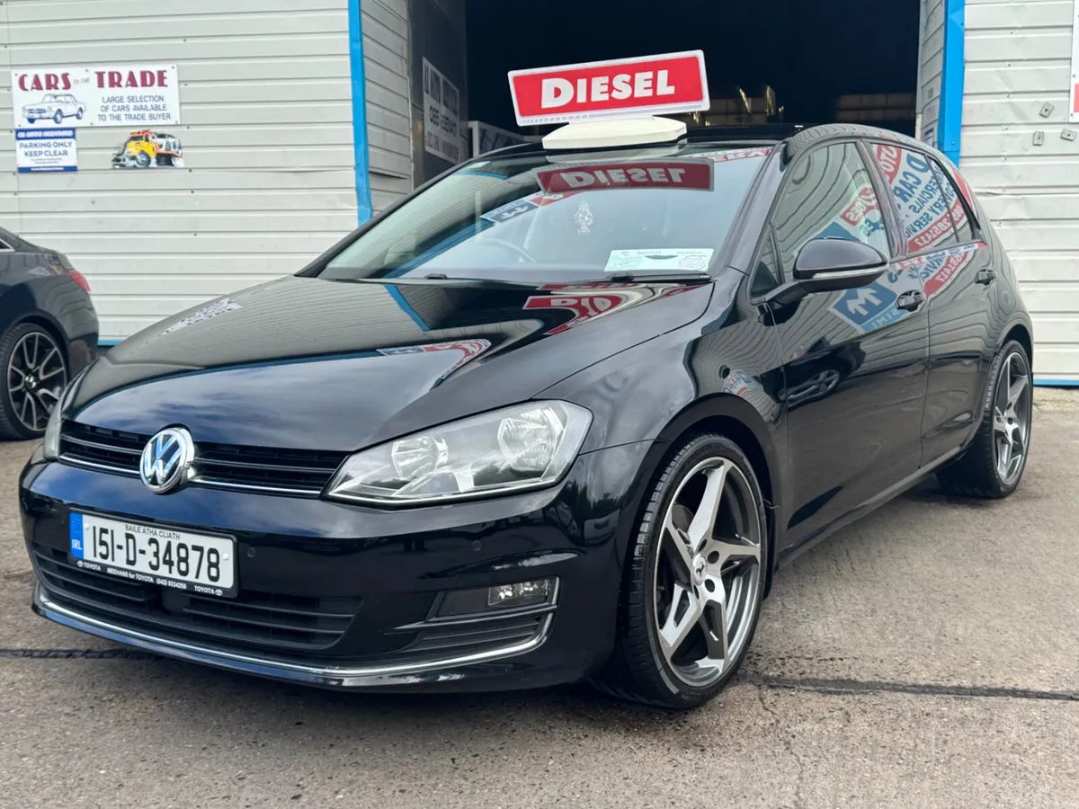 Volkswagen Touran 2015 - Image 2