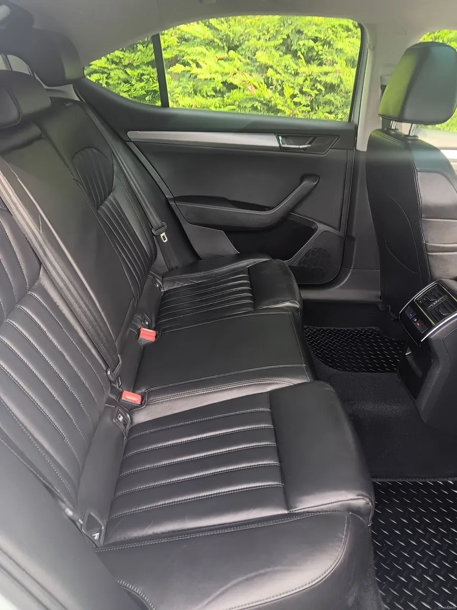 Skoda Superb 2016 - Image 3