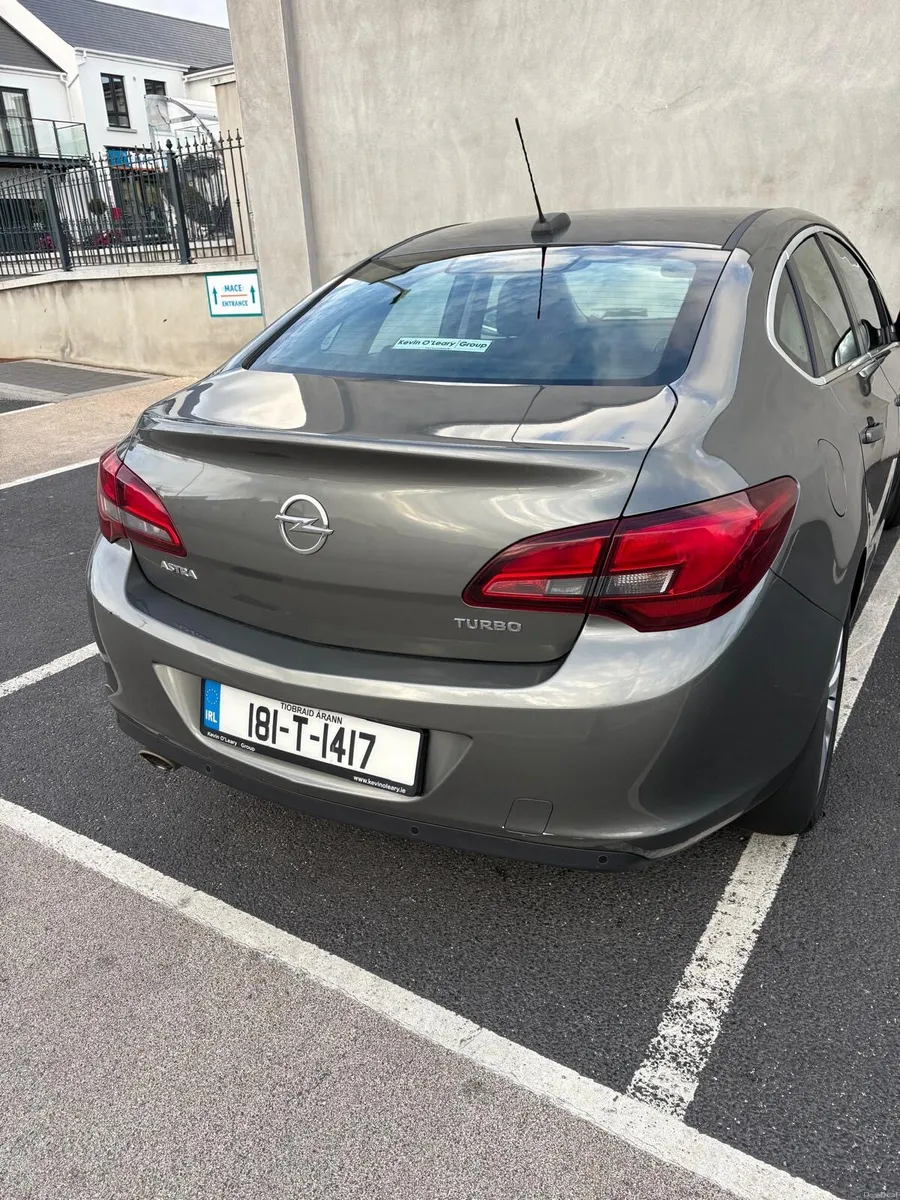 Opel Astra Astra 1.4 Turbo SCRI saloon 2018 - Image 1