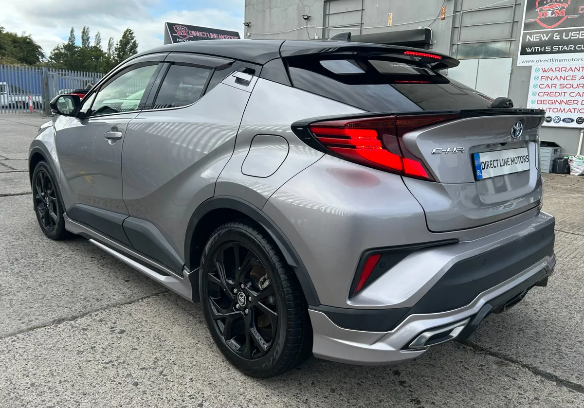 2021 Toyota C-HR  | G Package - Image 6