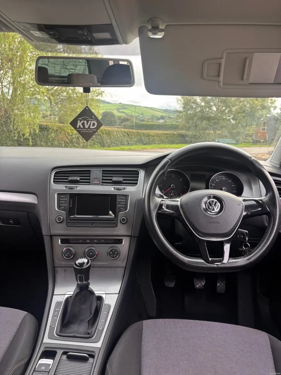 Volkswagen Golf 2013 - Image 2