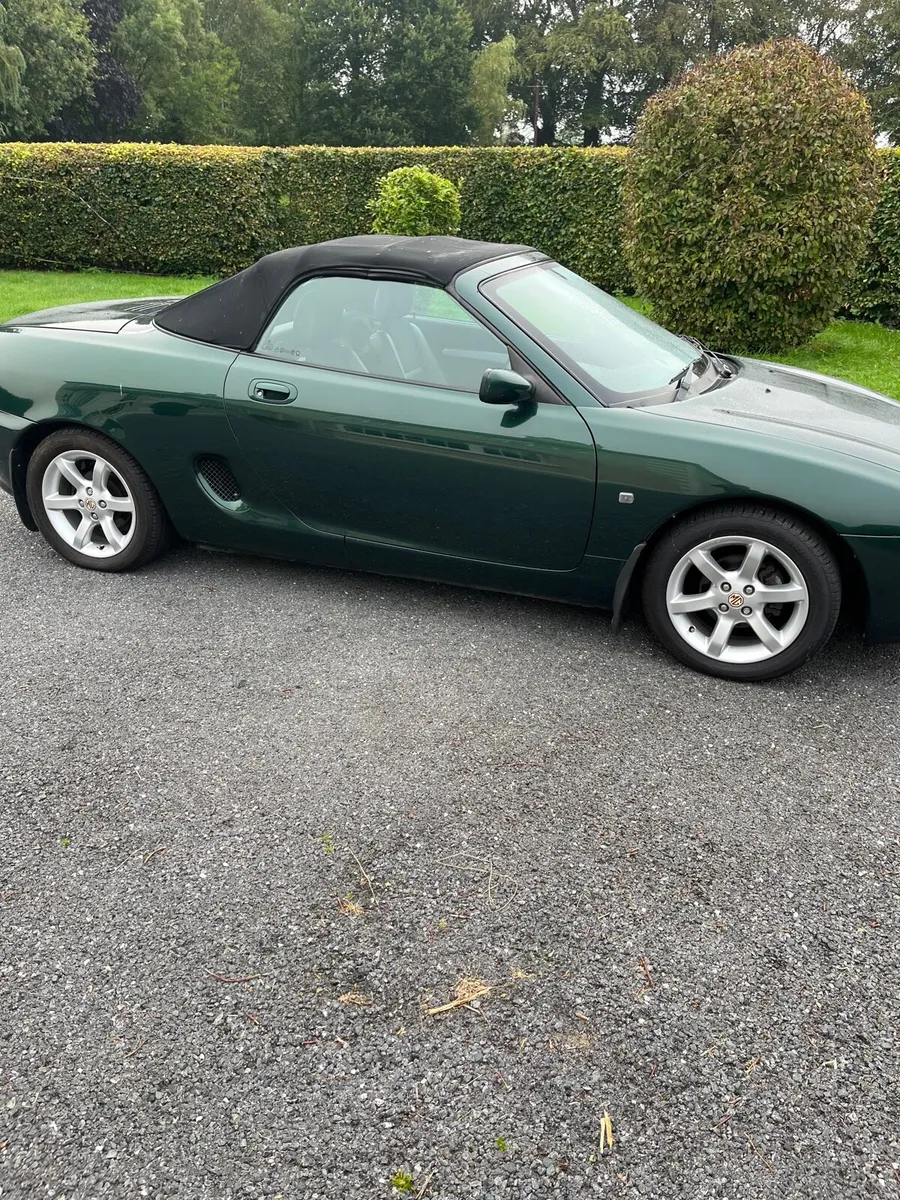 MG 2001 - Image 1