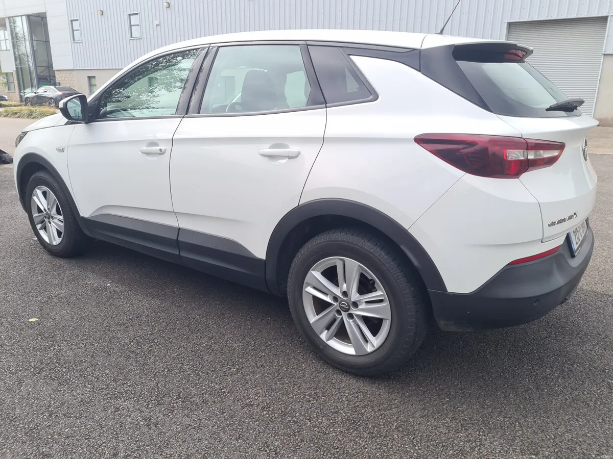 Opel Grandland X 2021 - Image 5