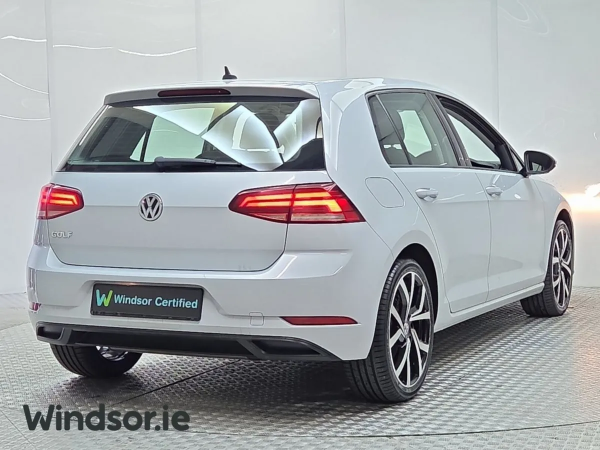 Volkswagen Golf 1.2 TSI Comfortline DSG - Image 2