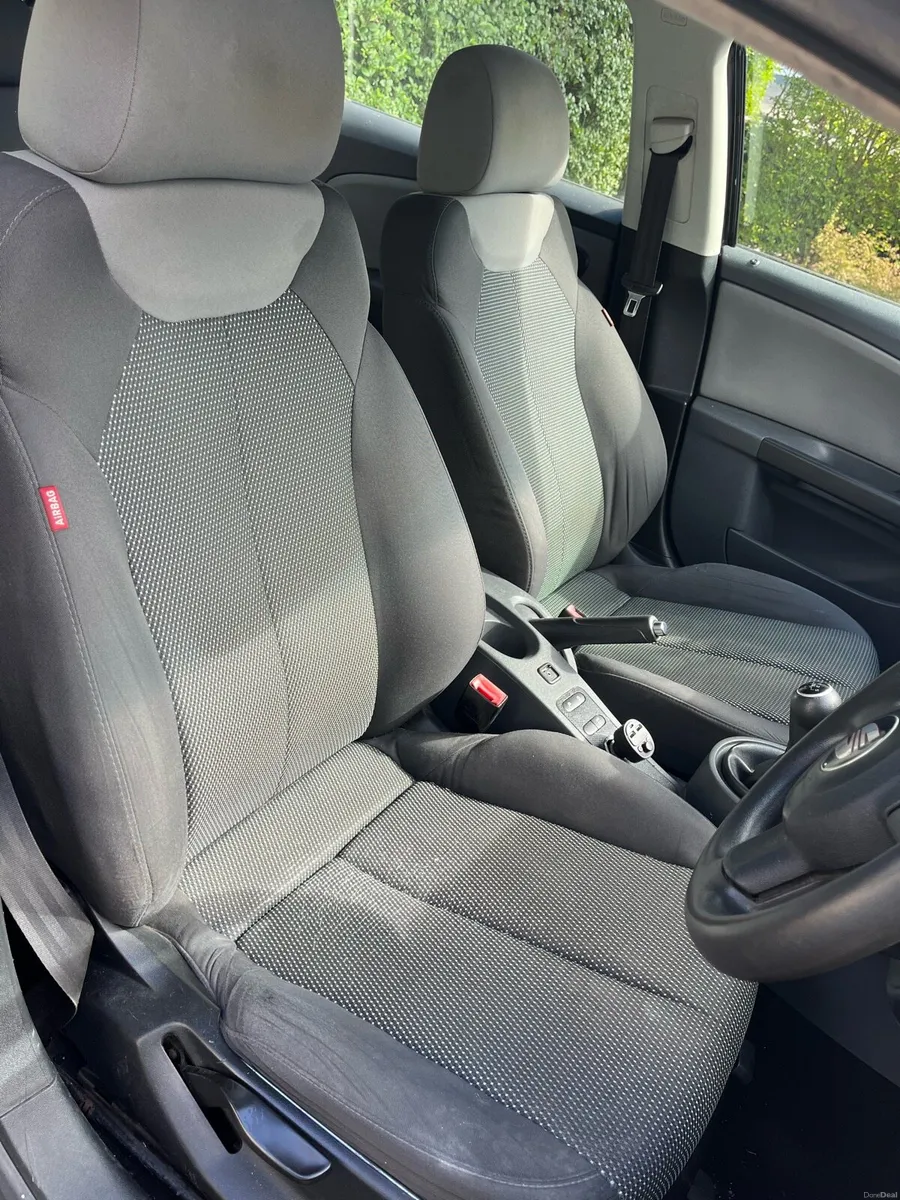 Seat Leon - Image 4