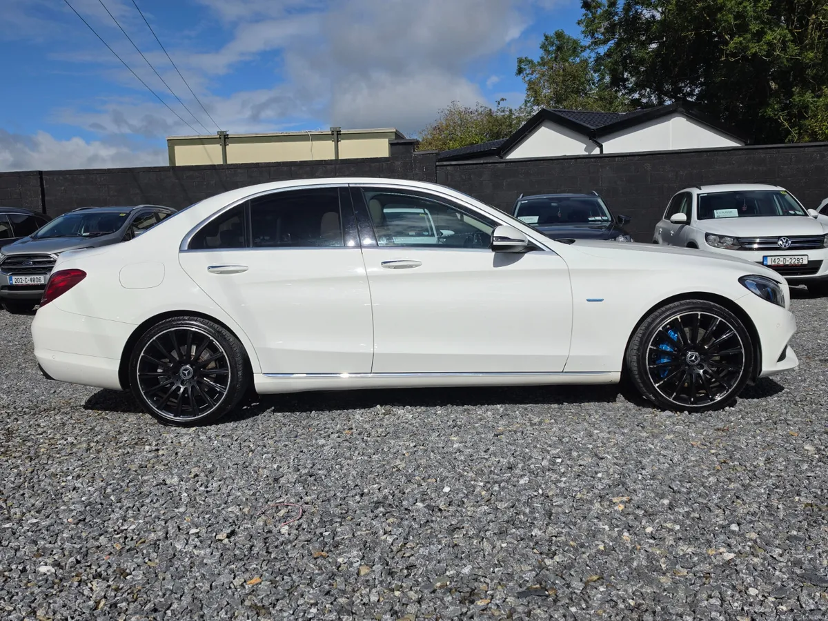 162 Merc C350 PREMIUM/High spec/Warranty - Image 3
