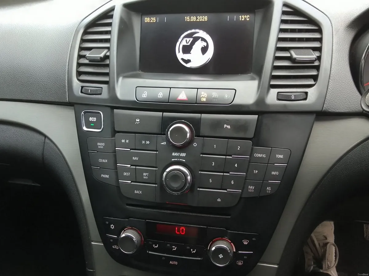 Vauxhall Insignia 2012 - Image 2
