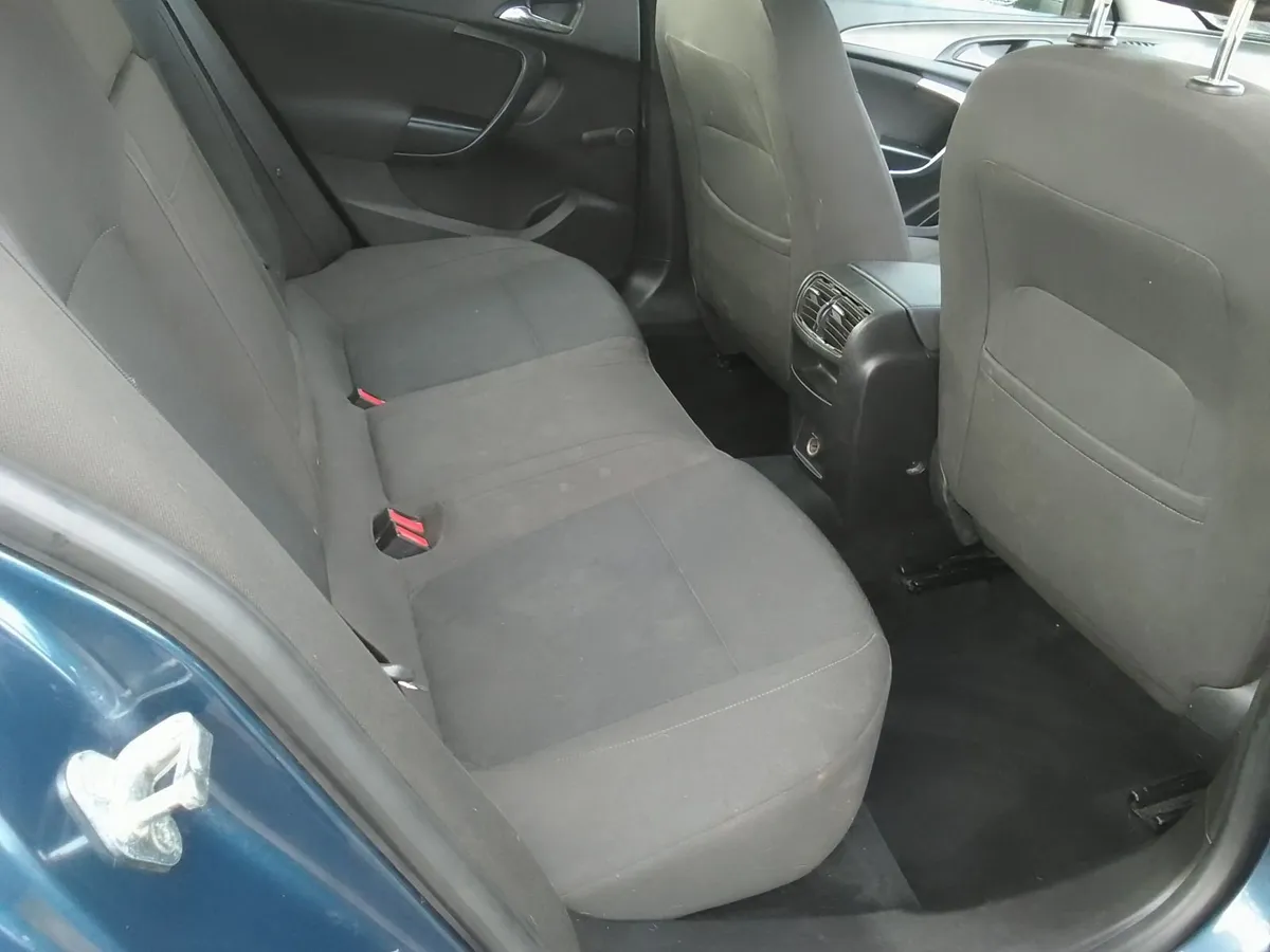 Vauxhall Insignia 2012 - Image 3