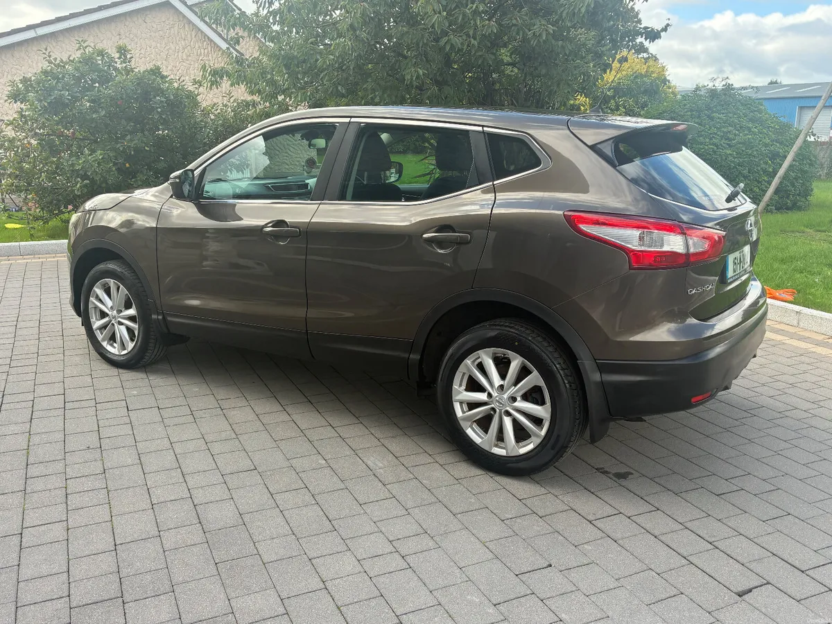 2015 Nissan Qashqai 1.2 petrol *tax+nct* - Image 4