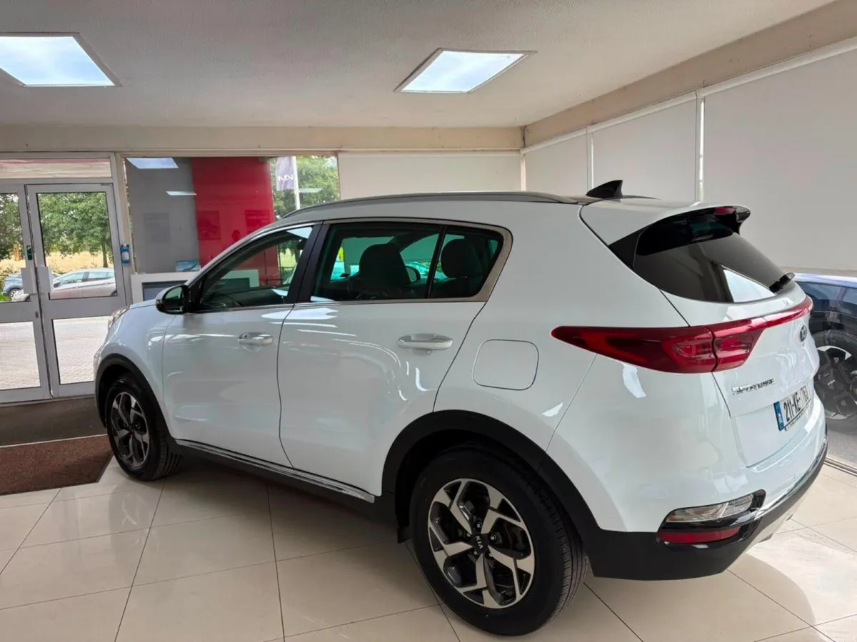 Kia Sportage K3 Automatic with Sunroof - Image 3