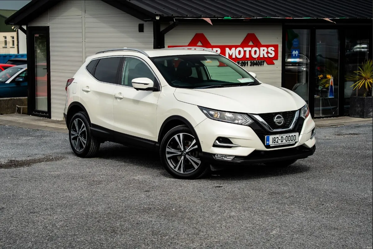 2018 Nissan Qashqai **MINT CONDITION** - Image 1